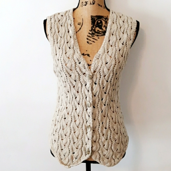 Valerie Stevens Sweaters - 🔥Valerie Stevens Knit Linen Blend Sweater Vest L